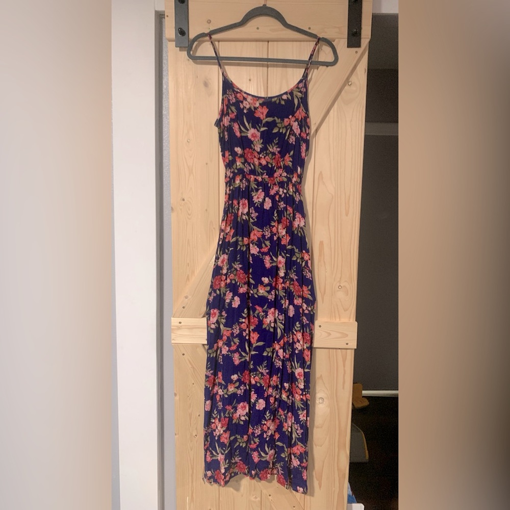 Women’s maxi dress - Size Small